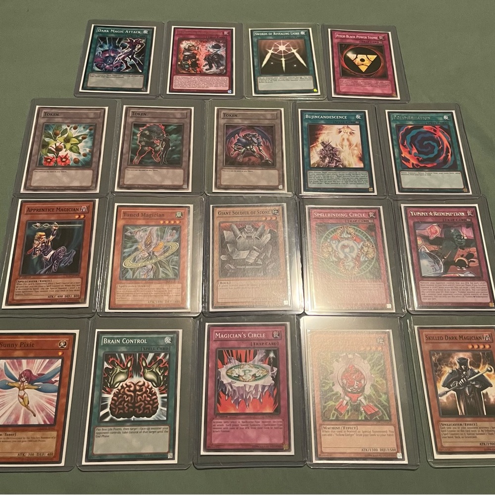Yu-Gi-Oh! Card Bundle (19ct)
